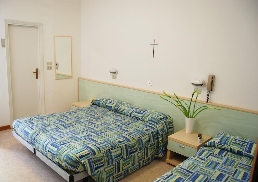 Hotel Solemare Cesenatico Kamer foto